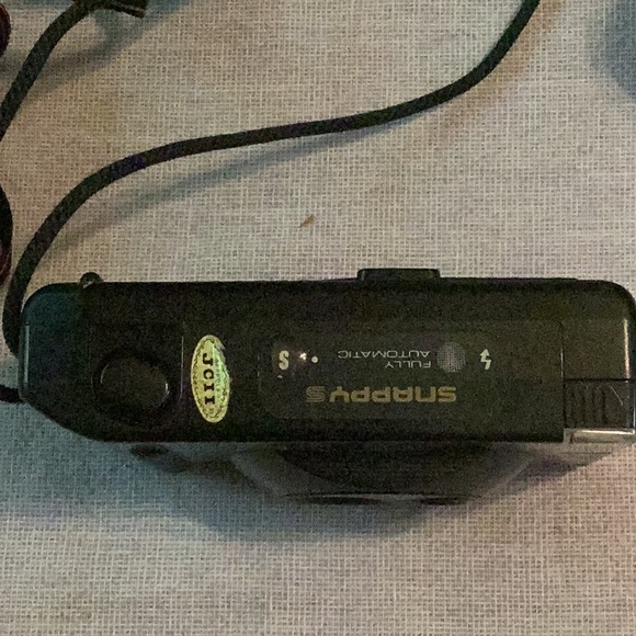 Canon camera bundle - Picture 7 of 8